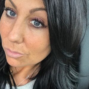 Meet your Posher, Marissa